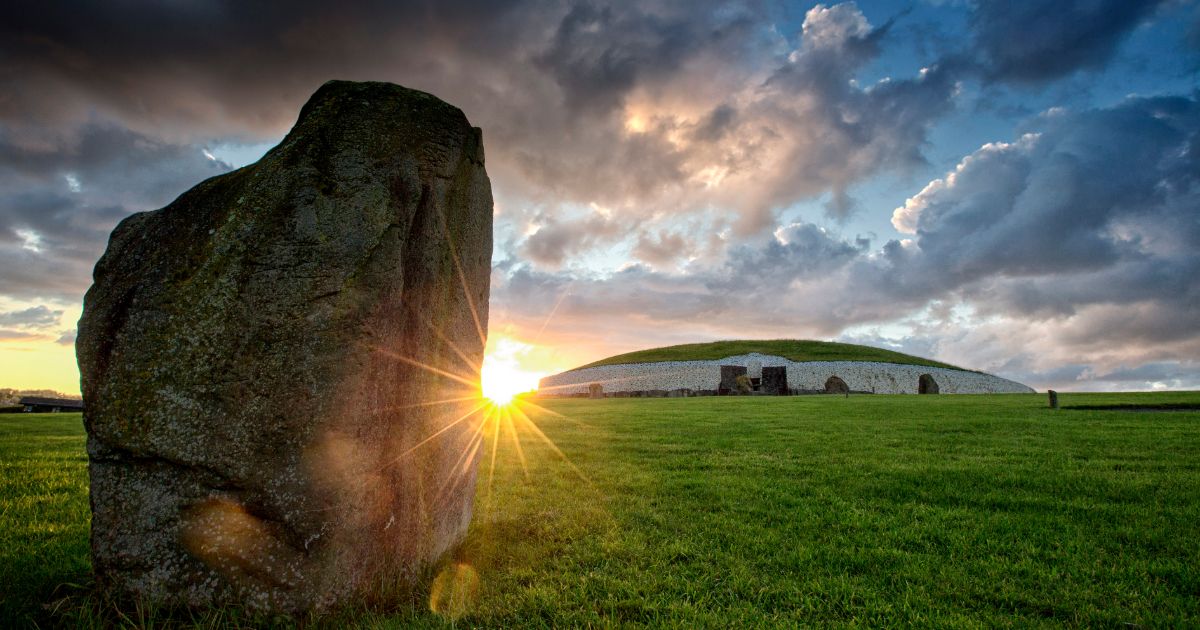 Brú na Bóinne during sunset. Benefits of Transformational Travel. Photo by Discover Ireland